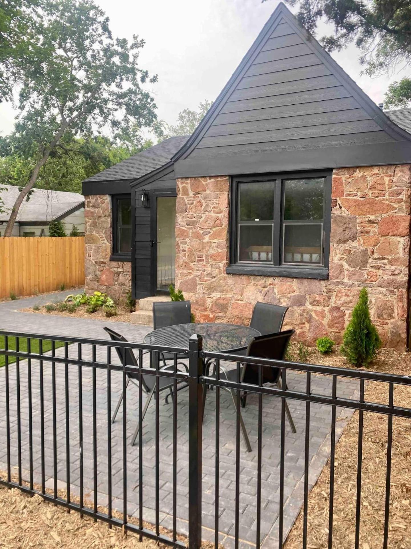 Campus Cottage Kng Bed! Walk To Uco And Downtown Edmond Exteriör bild